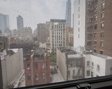 160 West 73rd Street - Photo Thumbnail 1