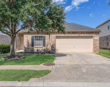 6702 Castle Terrace Ct - Photo Thumbnail 1