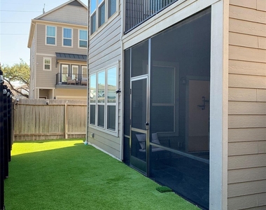8604 Cedardale Park Drive - Photo Thumbnail 31