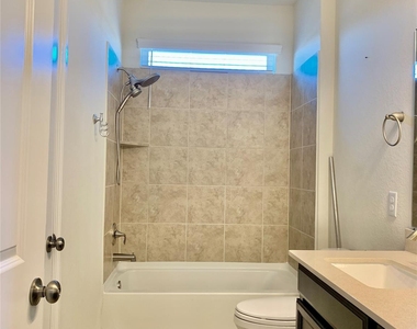 8604 Cedardale Park Drive - Photo Thumbnail 24