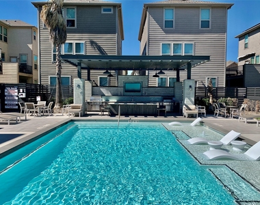 8604 Cedardale Park Drive - Photo Thumbnail 35