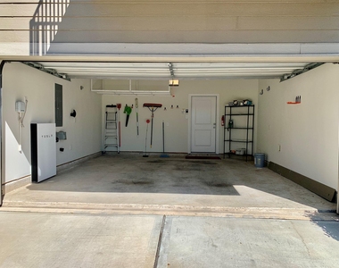 8604 Cedardale Park Drive - Photo Thumbnail 32