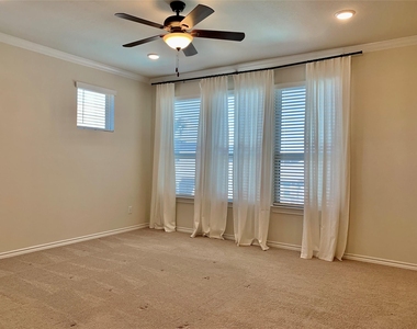 8604 Cedardale Park Drive - Photo Thumbnail 15