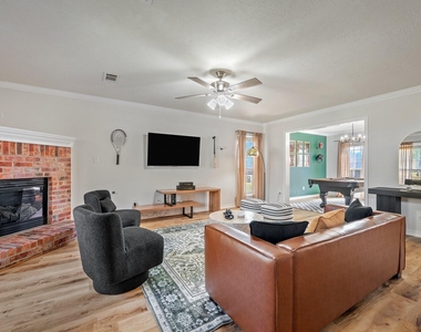 1418 Salem Court - Photo Thumbnail 1