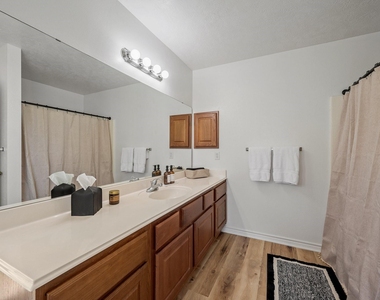 1418 Salem Court - Photo Thumbnail 26