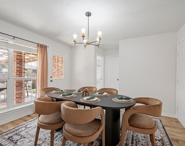 1418 Salem Court - Photo Thumbnail 12