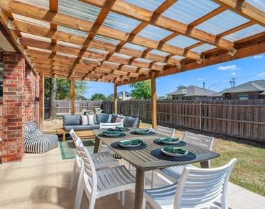 1418 Salem Court - Photo Thumbnail 30