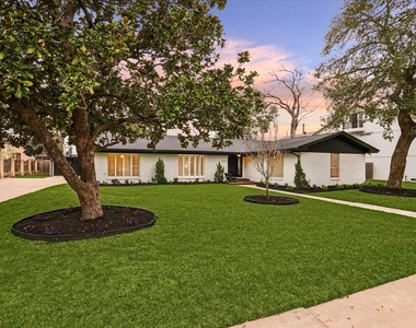 9407 Cranleigh Court - Photo Thumbnail 7