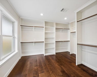 9407 Cranleigh Court - Photo Thumbnail 28