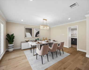 9407 Cranleigh Court - Photo Thumbnail 2