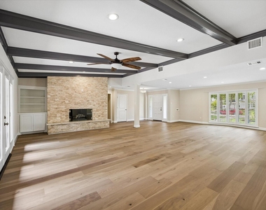 9407 Cranleigh Court - Photo Thumbnail 14