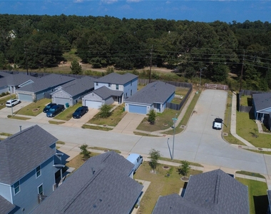 25718 Boxwood Hedge Lane - Photo Thumbnail 1
