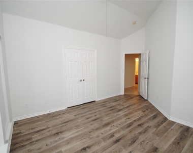 25607 Creston Meadow Drive - Photo Thumbnail 37