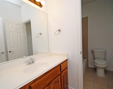 25607 Creston Meadow Drive - Photo Thumbnail 32
