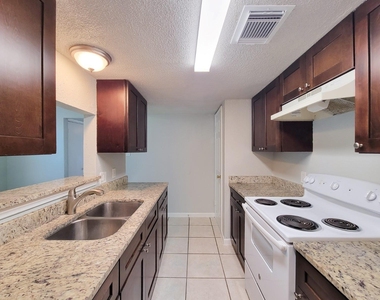12332 Ormandy Street - Photo Thumbnail 19