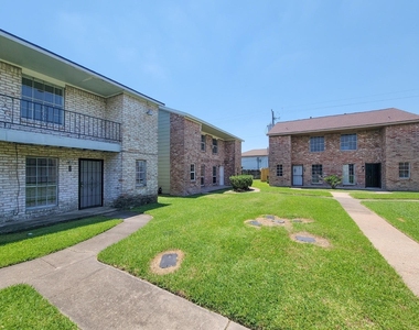 12332 Ormandy Street - Photo Thumbnail 33