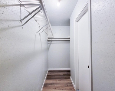12332 Ormandy Street - Photo Thumbnail 5