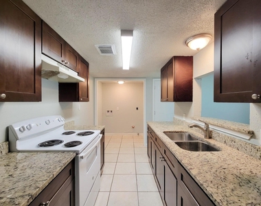 12332 Ormandy Street - Photo Thumbnail 18