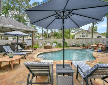 1918 Scenic Park Drive - Photo Thumbnail 1