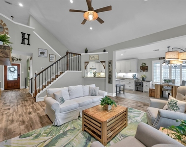 1918 Scenic Park Drive - Photo Thumbnail 5