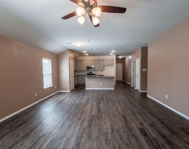 2028 Cedar Tree Court - Photo Thumbnail 2