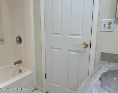 46 Piney Branch Way - Photo Thumbnail 13