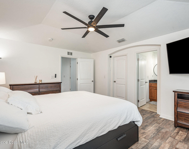 499 Bayard Avenue Ne - Photo Thumbnail 10