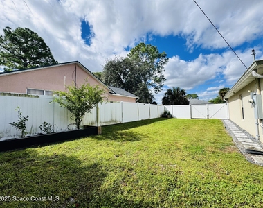 499 Bayard Avenue Ne - Photo Thumbnail 24