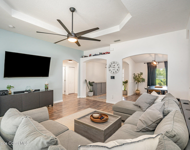 499 Bayard Avenue Ne - Photo Thumbnail 6