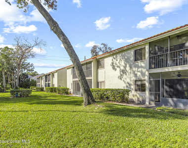 1141 Country Club Drive - Photo Thumbnail 25