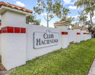 1141 Country Club Drive - Photo Thumbnail 33