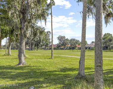 1141 Country Club Drive - Photo Thumbnail 27