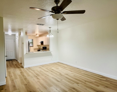 138 Mcneela Drive - Photo Thumbnail 9