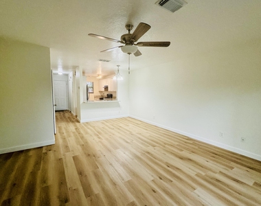 138 Mcneela Drive - Photo Thumbnail 10