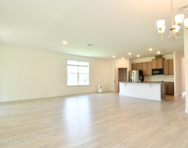 1542 Killian Drive Ne - Photo Thumbnail 22