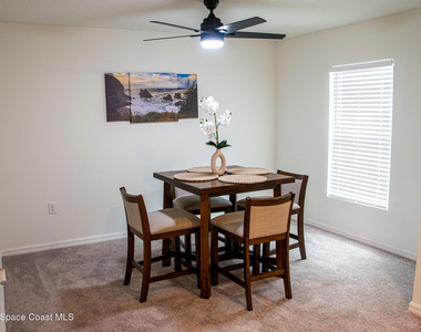 593 Haleybury Street Sw - Photo Thumbnail 1