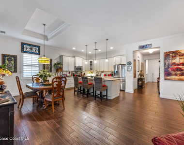 121 Seminole Lane - Photo Thumbnail 7