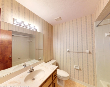 9010 Wedgewood Place - Photo Thumbnail 17