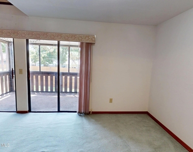9010 Wedgewood Place - Photo Thumbnail 6