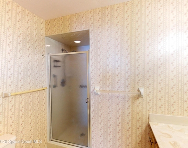 9010 Wedgewood Place - Photo Thumbnail 11