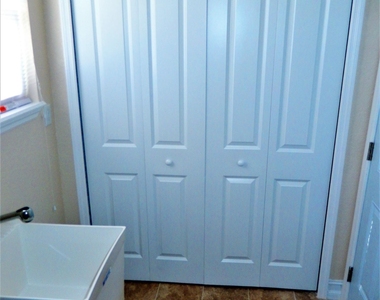 547 Church Street - Photo Thumbnail 11