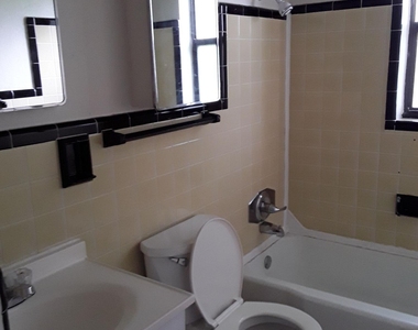 120 Laurel Oak Street - Photo Thumbnail 8