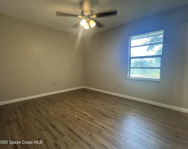 843 Emden Avenue Nw - Photo Thumbnail 10