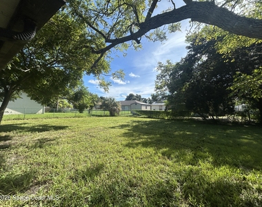 843 Emden Avenue Nw - Photo Thumbnail 15