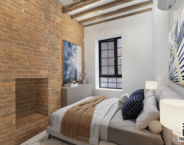 105 Berry Street - Photo Thumbnail 3