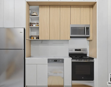 105 Berry Street - Photo Thumbnail 1