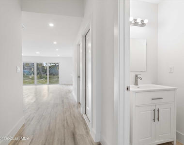 2960 Flagstaff Avenue Se - Photo Thumbnail 9