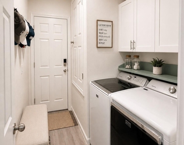 4297 Broomsedge Circle - Photo Thumbnail 11