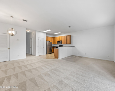 2770 Revolution Street - Photo Thumbnail 4