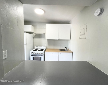 1339 W Point Drive - Photo Thumbnail 5